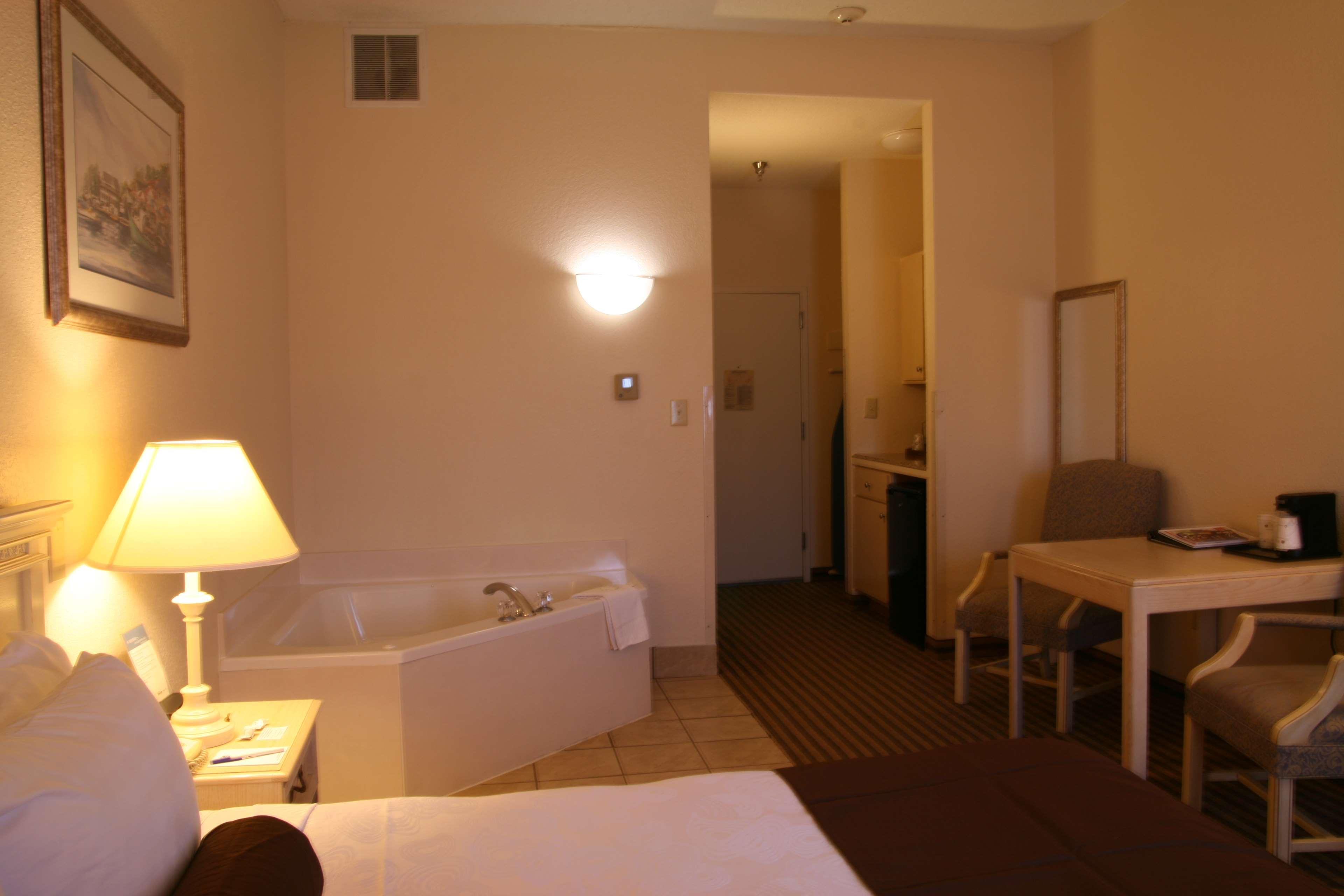 סוואנסבורו Best Western Plus Silvercreek Inn חדר תמונה